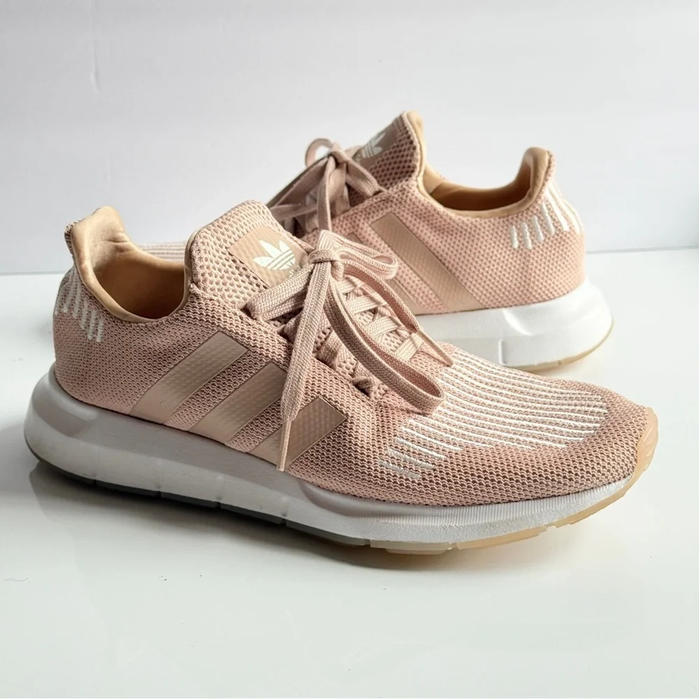 Adidas Swift Run Sneakers Size 8